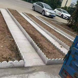 茂名芝麻白花边石