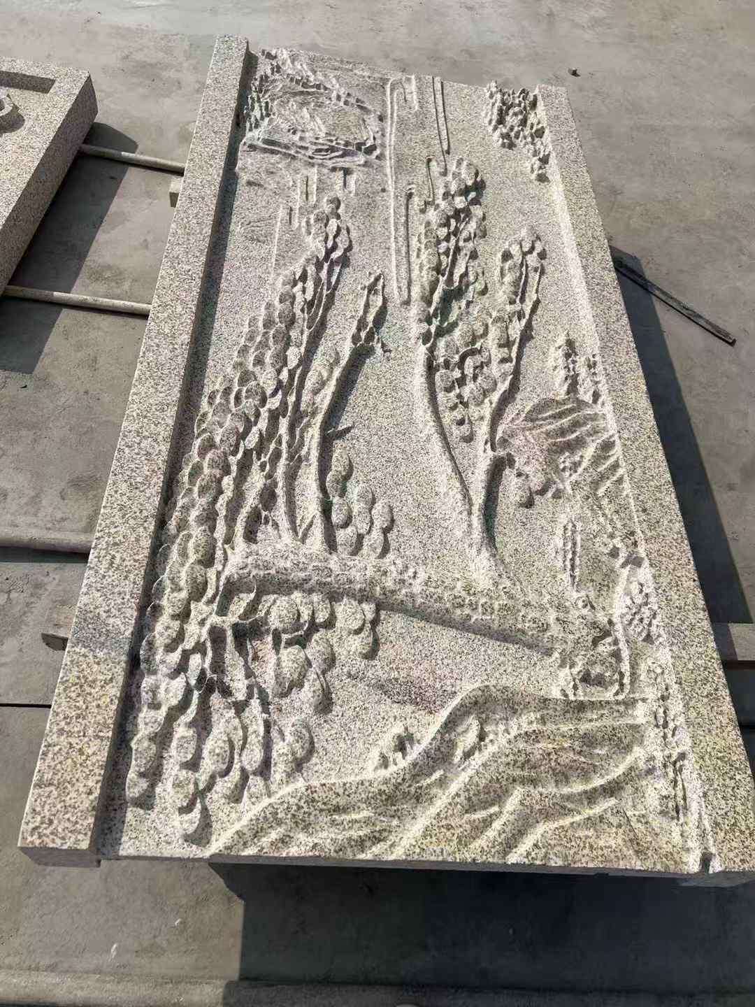 茂名黄金麻别墅雕刻版 别墅私人定制