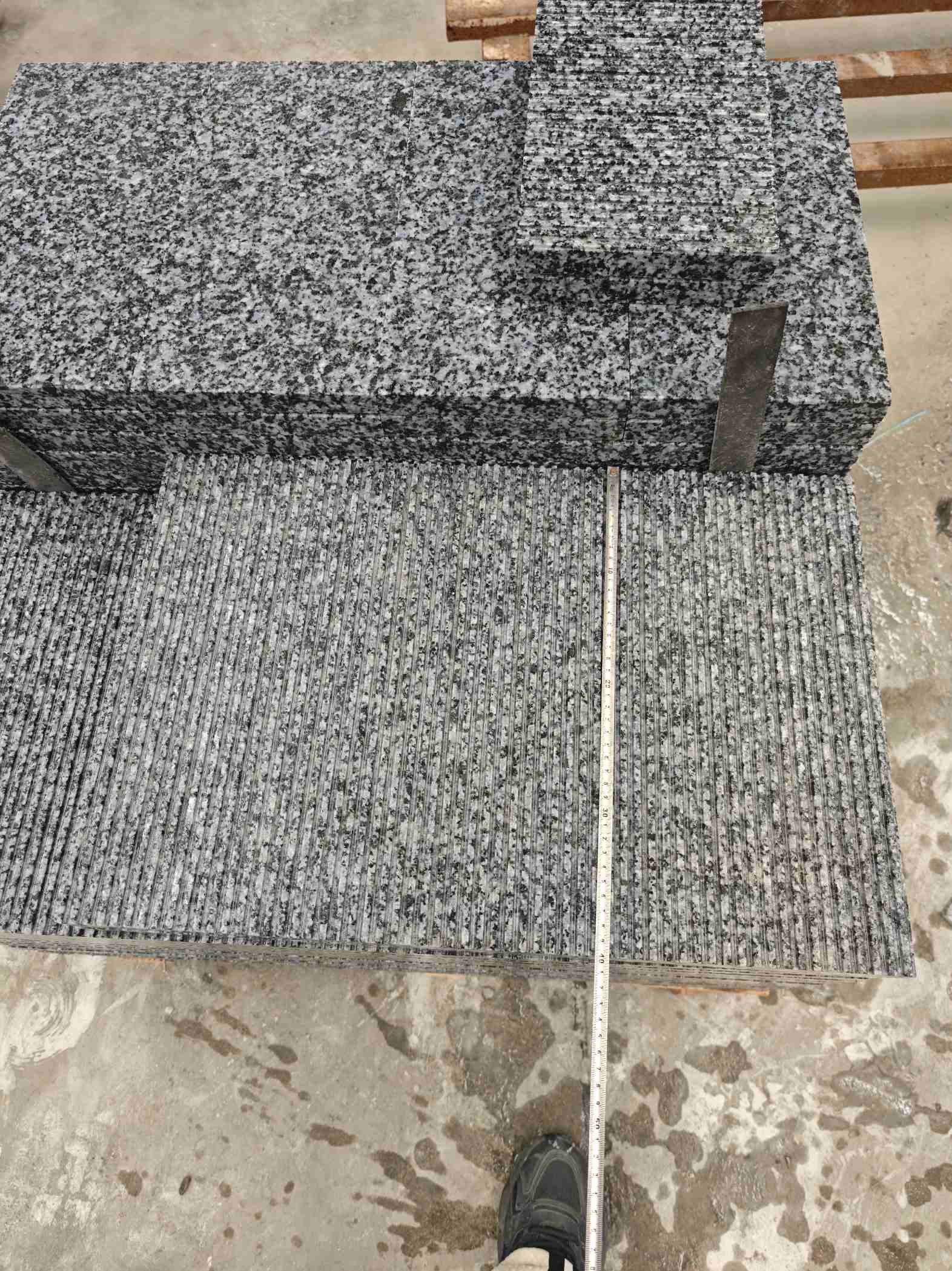 茂名芝麻黑拉丝面