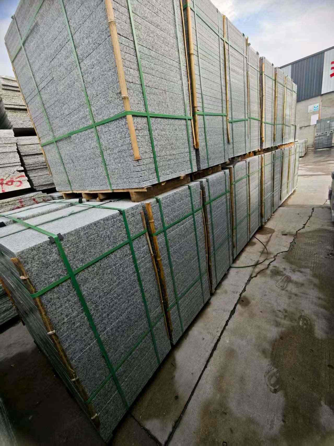 茂名芝麻白地铺版 石材地铺石